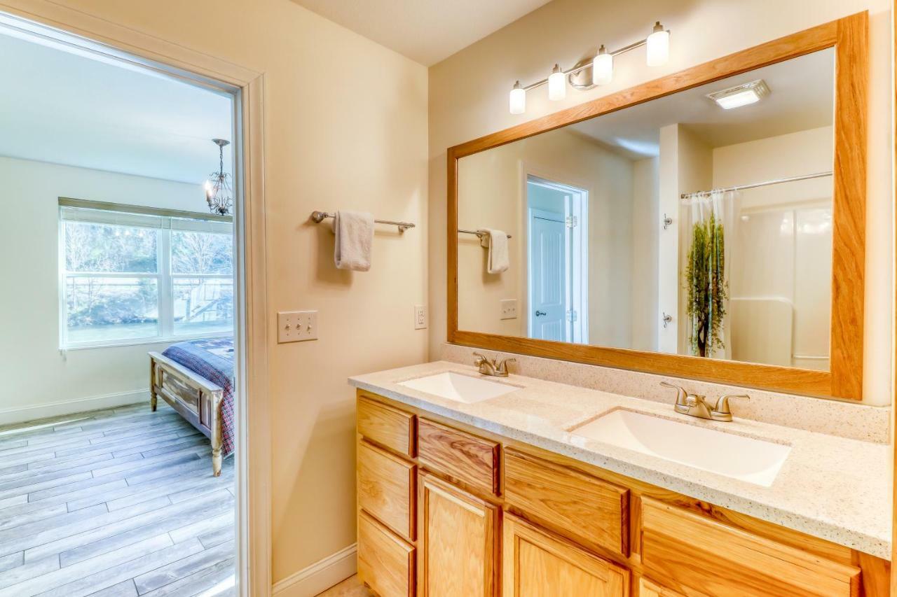 2 Bed 2 Bath Vacation Home In Whittier III Exterior foto