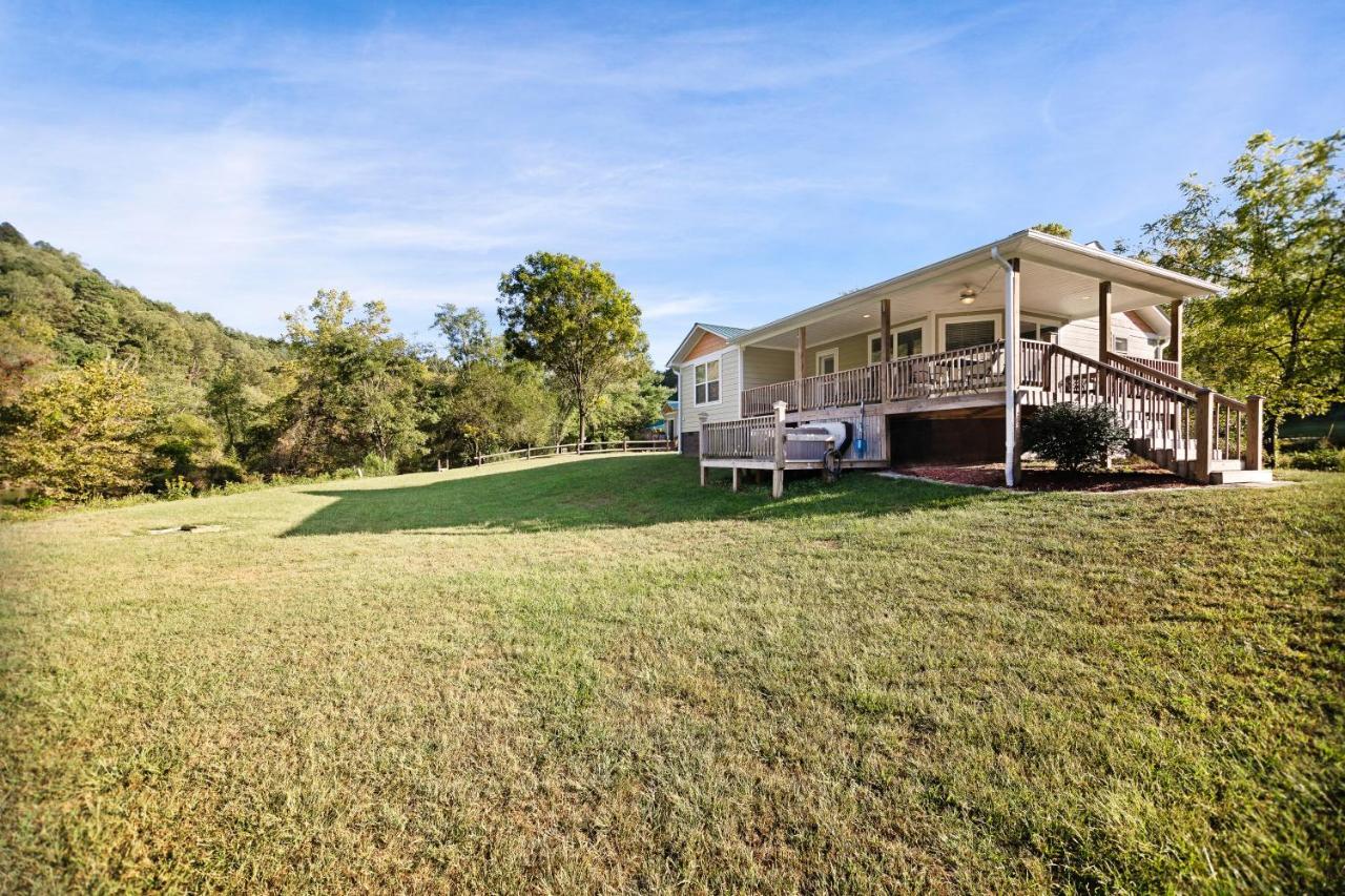 2 Bed 2 Bath Vacation Home In Whittier III Exterior foto